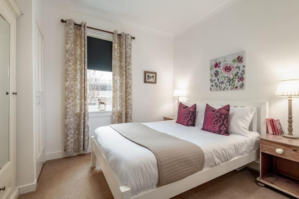 Heather Cottage, 2 Bedroom In Comrie Exterior foto